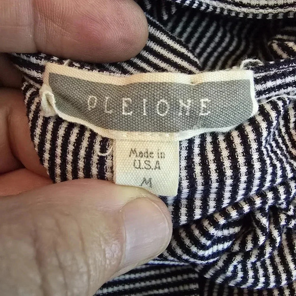 Pleione M Black White Striped Ruffle High Neck Tie Keyhole Back Tank Top. Size M - Picture 7 of 8